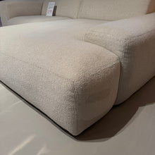 Chiodo – 252x170cm