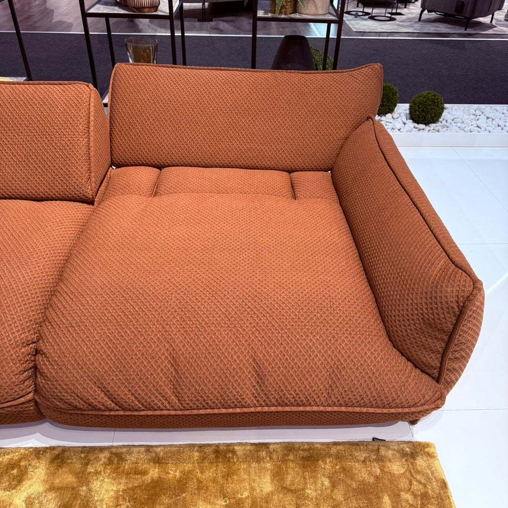Fluffy Bigsofa mit Schlaffunktion