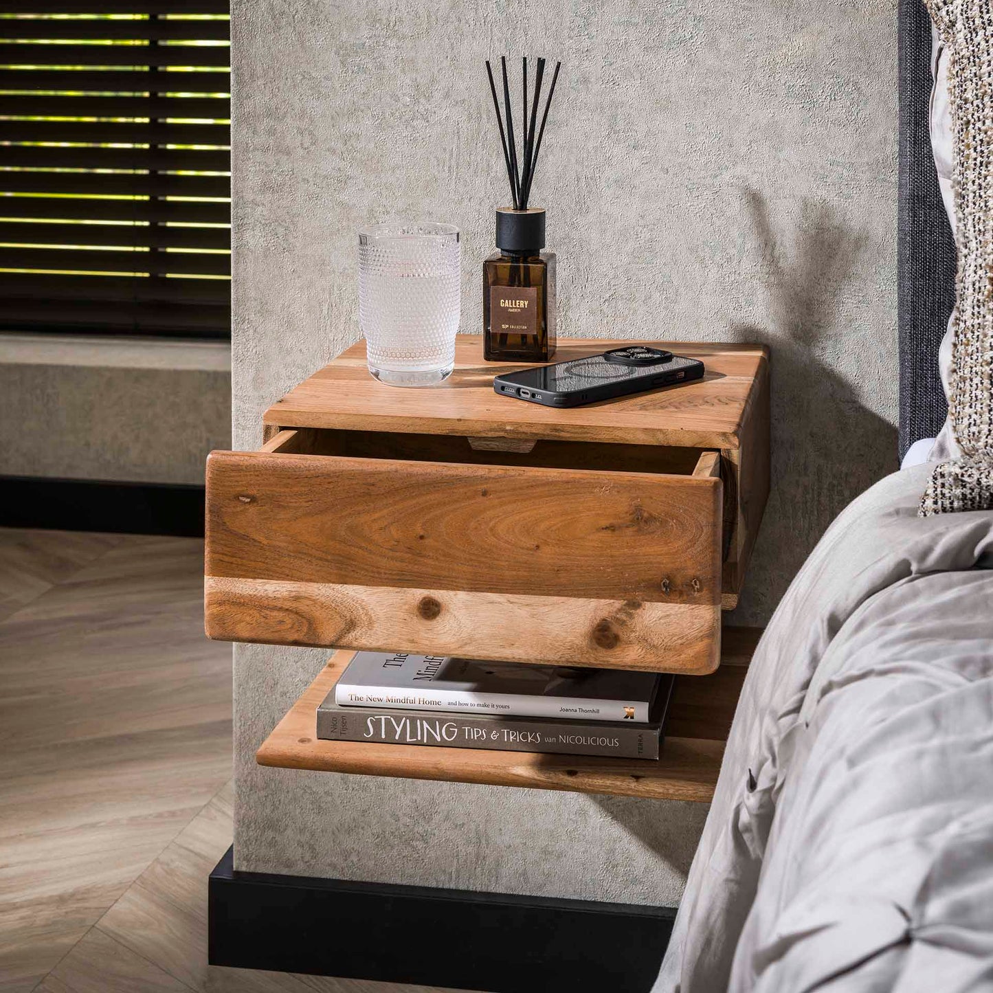 Nachttisch shelve 1 Schublade/Massiv acacia naturel