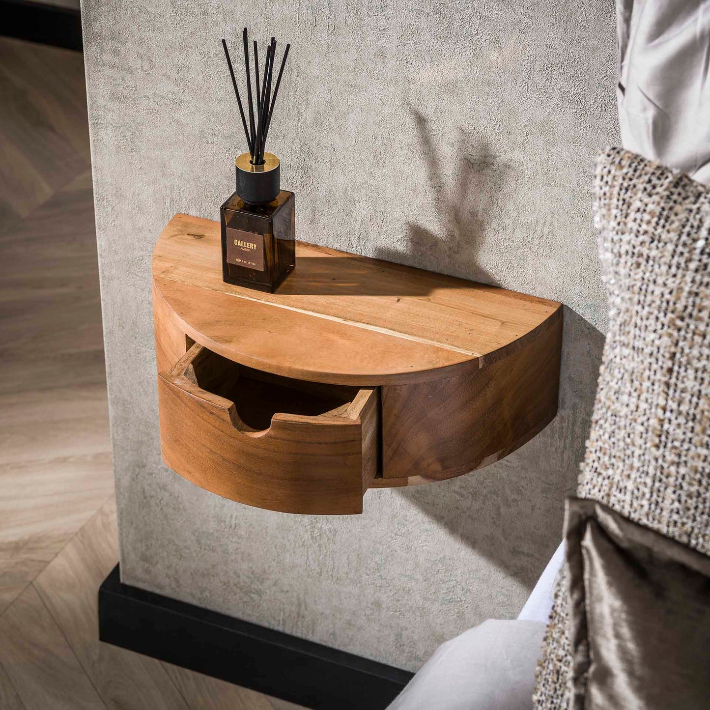 Nachttisch curve 1 Schublade/Massiv acacia naturel