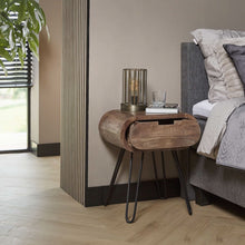 Nachttisch barrel 1  Schublade / Massif mango Sandfarbe