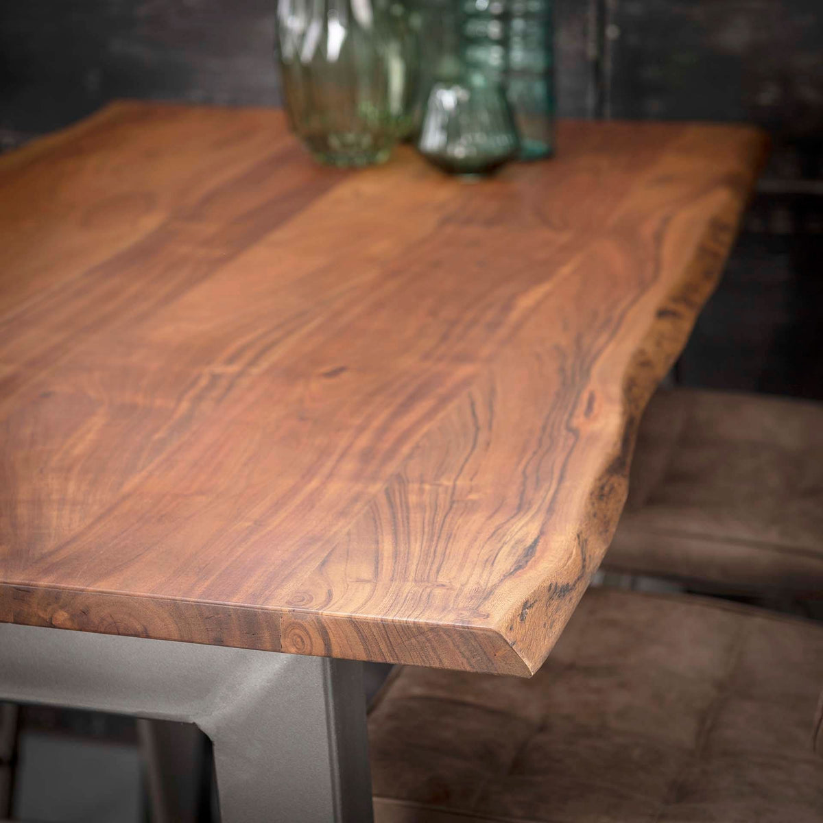 Stehtisch 147 edge 25mm – Massiv Akazie Natur – Ansicht 3