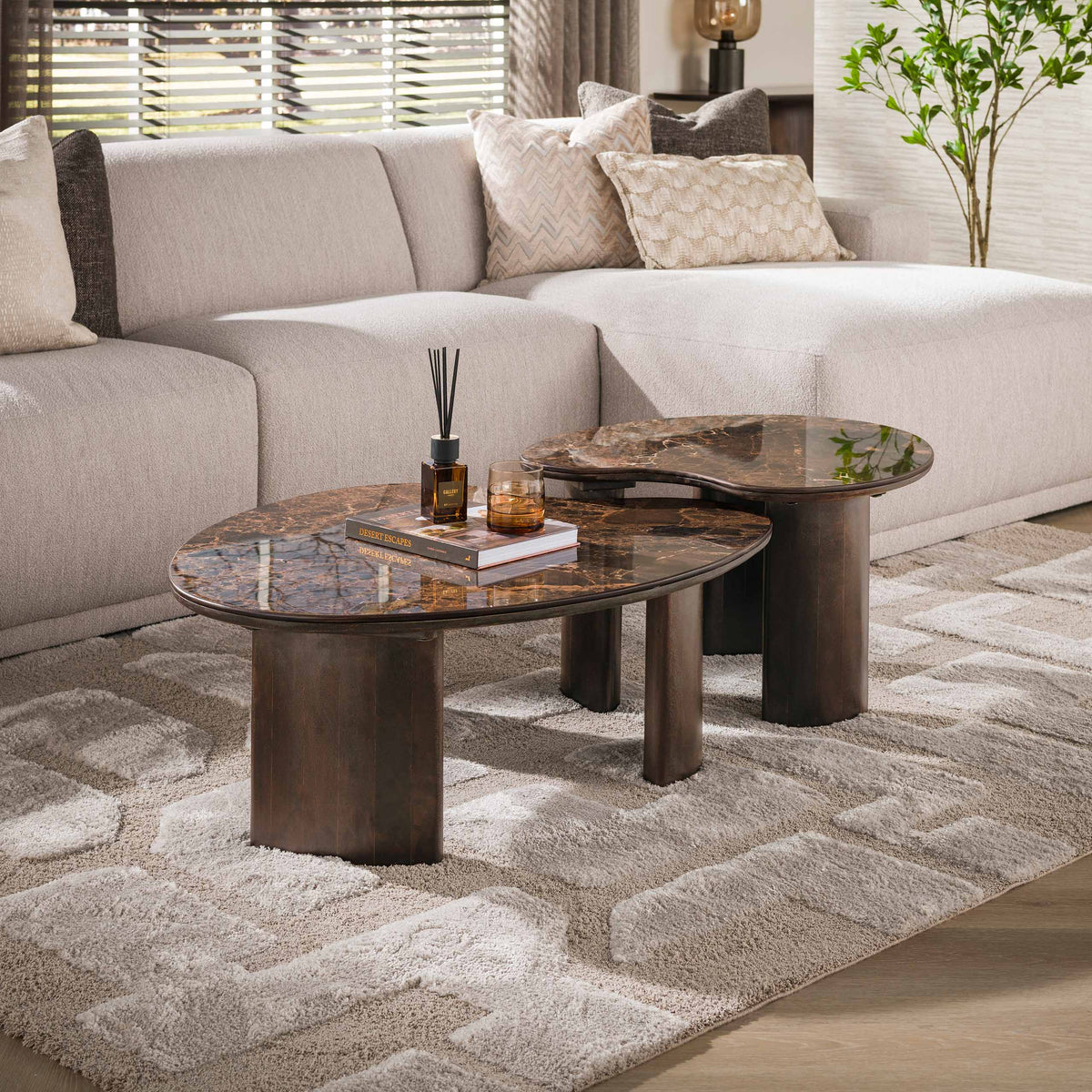 Couchtisch 2er-Set nierenförmig – Keramik Dark Emperador
