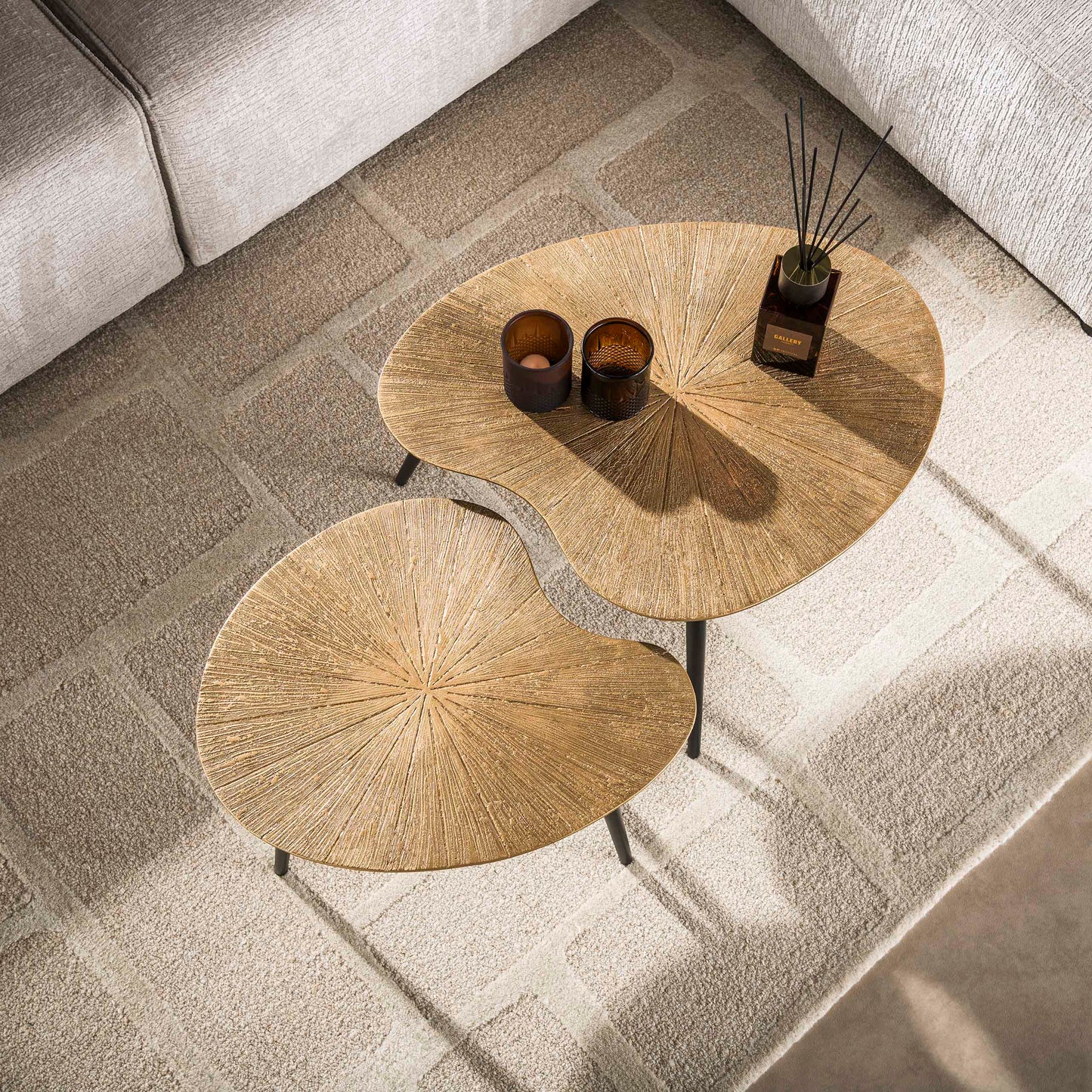 Couchtisch Ray Nieren geformtes Set aus 2 / Ray antikem Gold