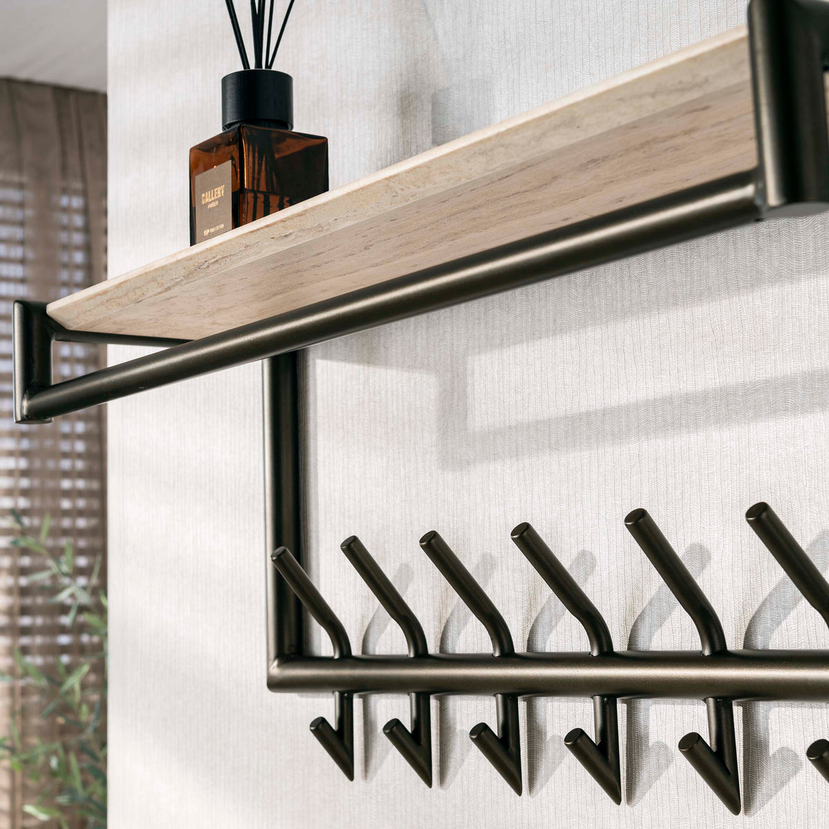 Garderobenständer mit Hutablage, 2 × 7 Haken – Melamin, Travertin-Optik