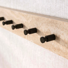 Travino Garderobenständer mit 8 Haken / Keramik-Travertin