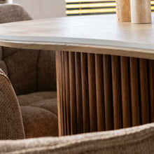 Romano Esstisch in Nierenform, 215 cm / 3D-Keramik, Travertin