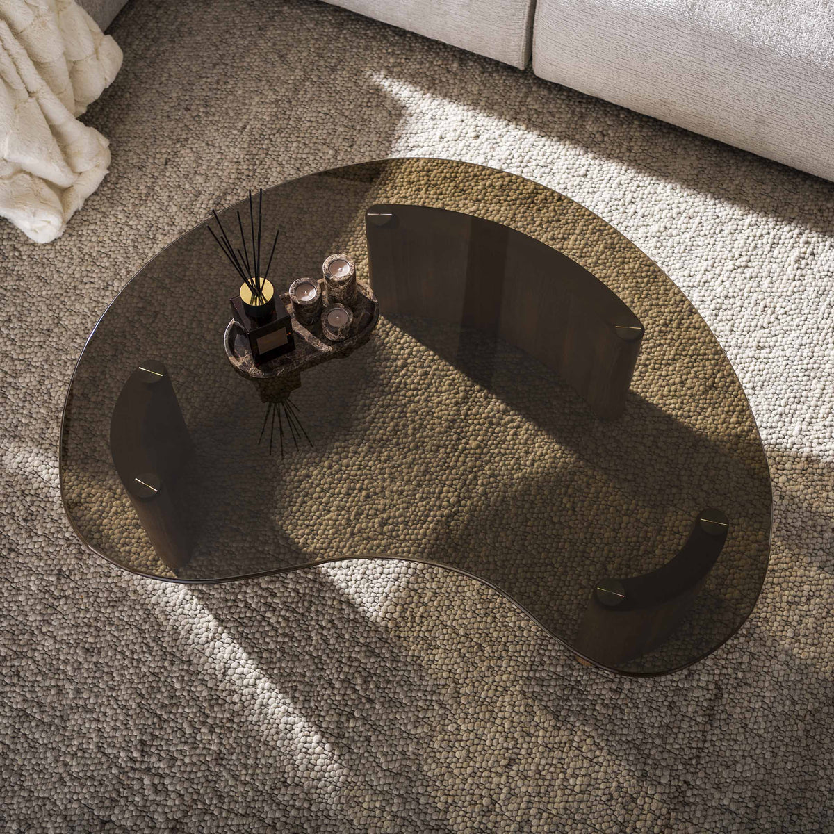 Couchtisch organisch 130 cm – Bronzeglas – Bild 2