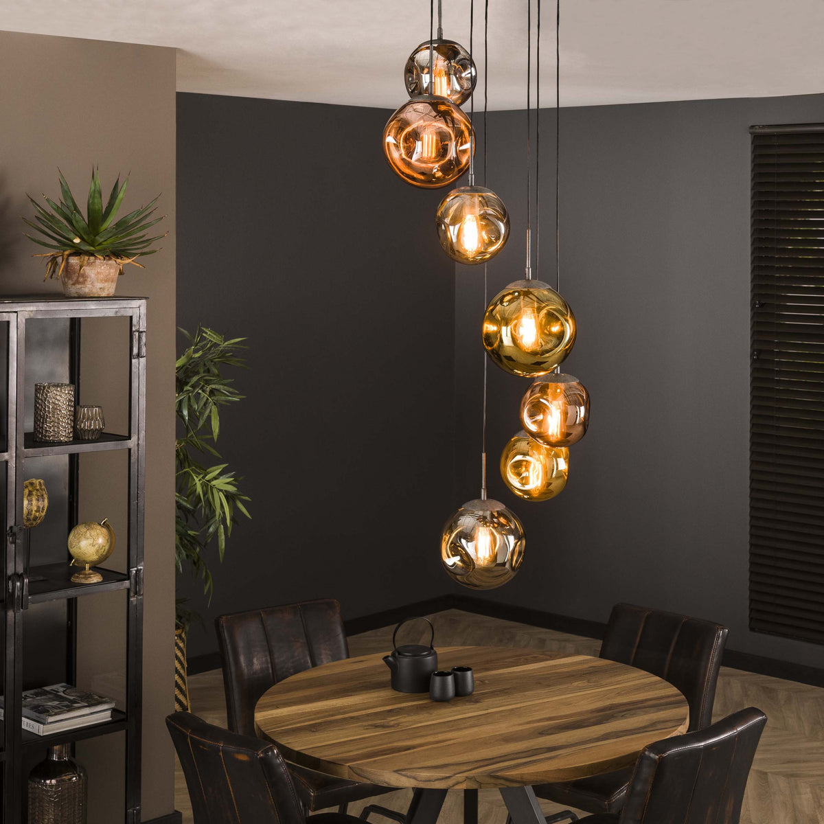 Hängelampe 7-flammig, Glas, 40 cm breit, H 280 cm – Altsilber