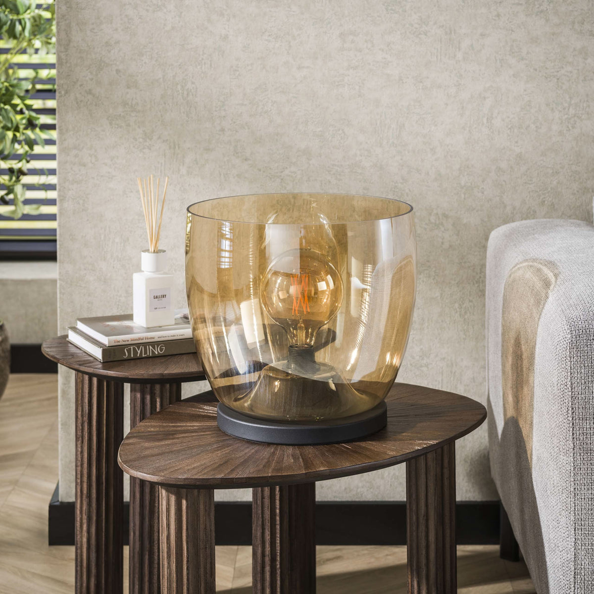Stehlampe 1-flammig, Glas, 33 cm breit – Bernsteinglas – Bild 6