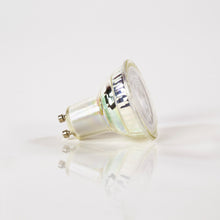 Lichtquelle: dimmbare LED GU10 / Transparentes Glas