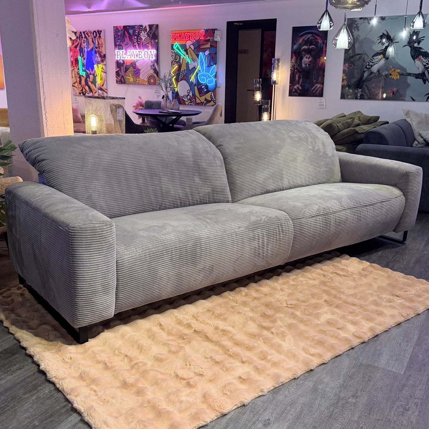 Toni Bigsofa