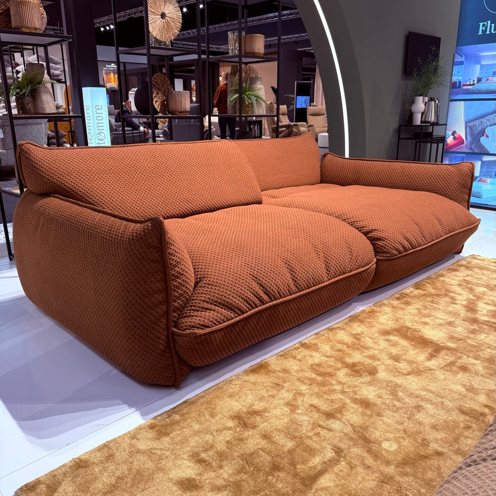 Fluffy Bigsofa mit Schlaffunktion