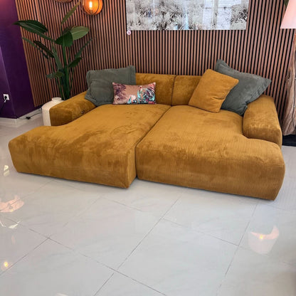 Megasofa, zwei große Sitzflächen, breite Armlehnen, zwei Rückenlehnen, Cord, elektrische Liegetiefenverstellung