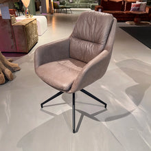 Dave Drehstuhl mit Armlehne - Elephant