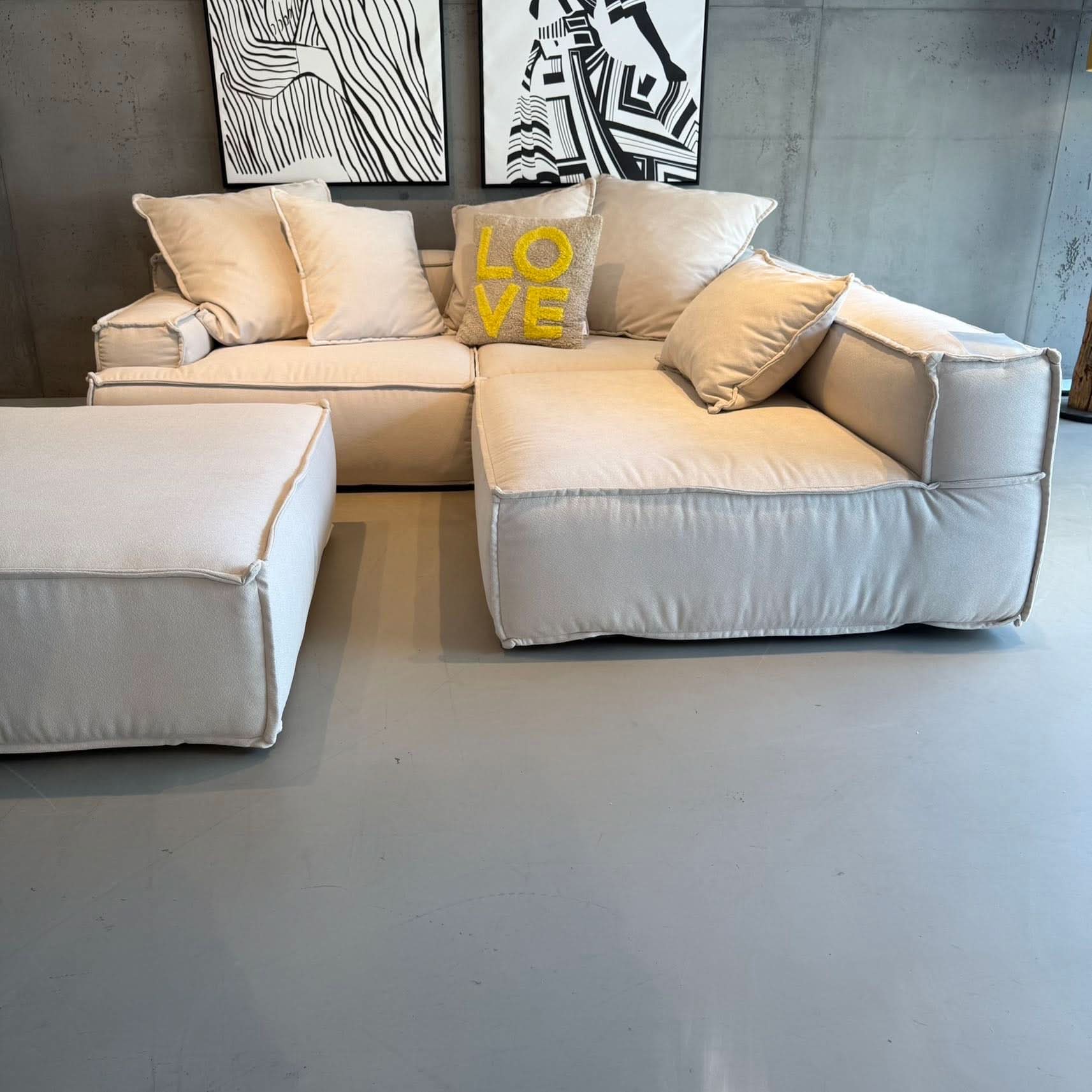 Ecksofa Poppy 220x220cm inkl. Hocker