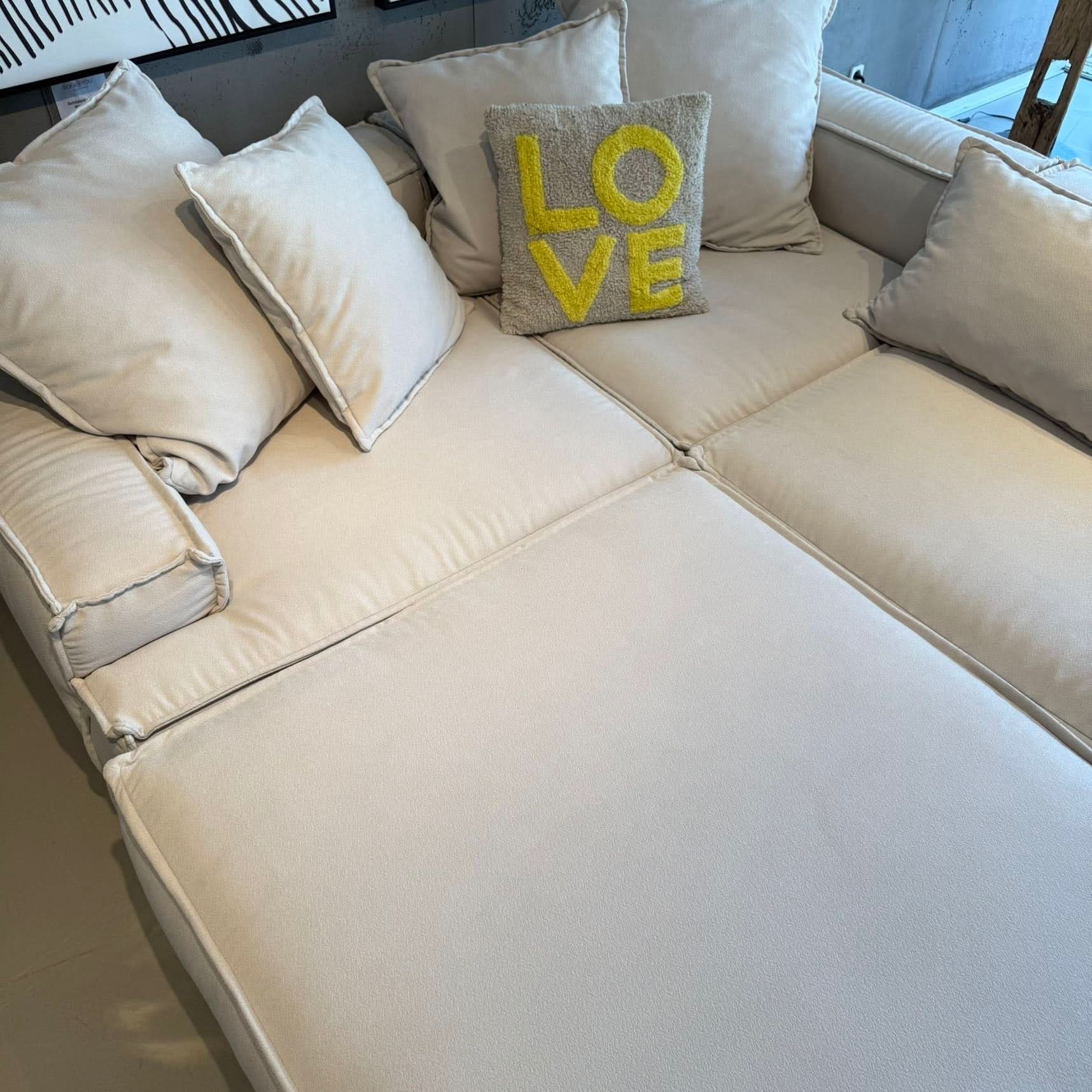 Ecksofa Poppy 220x220cm inkl. Hocker