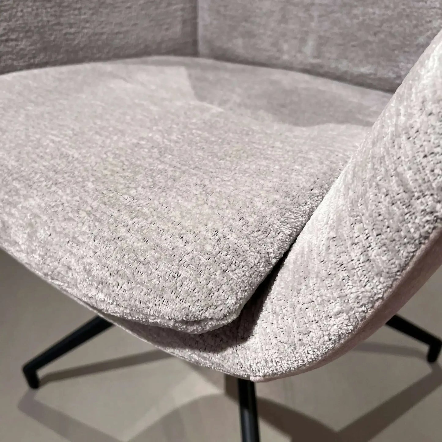 Dave Drehstuhl mit Armlehne - Silver Lining