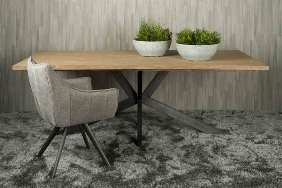 Oppdal Esstisch 240 × 100 cm – Eichenfurnier, Gestell Metall Gunmetal, Rauchbraun