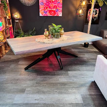 Esstisch Eiche - Nature Line - 6cm - Rex Ultimate - natürliche Baumkante