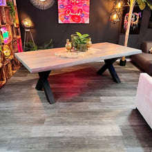 Esstisch Eiche - Nature Line - 6cm - X Regular - natürliche Baumkante