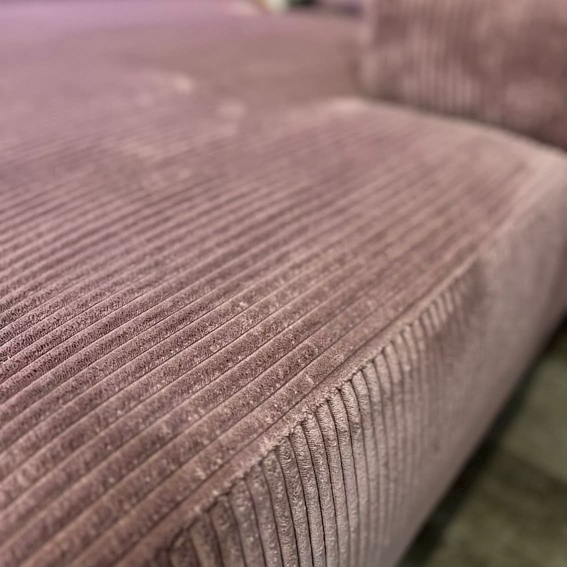 Petite Megasofa, Breitcord, rosa-lila, Wunschmaß