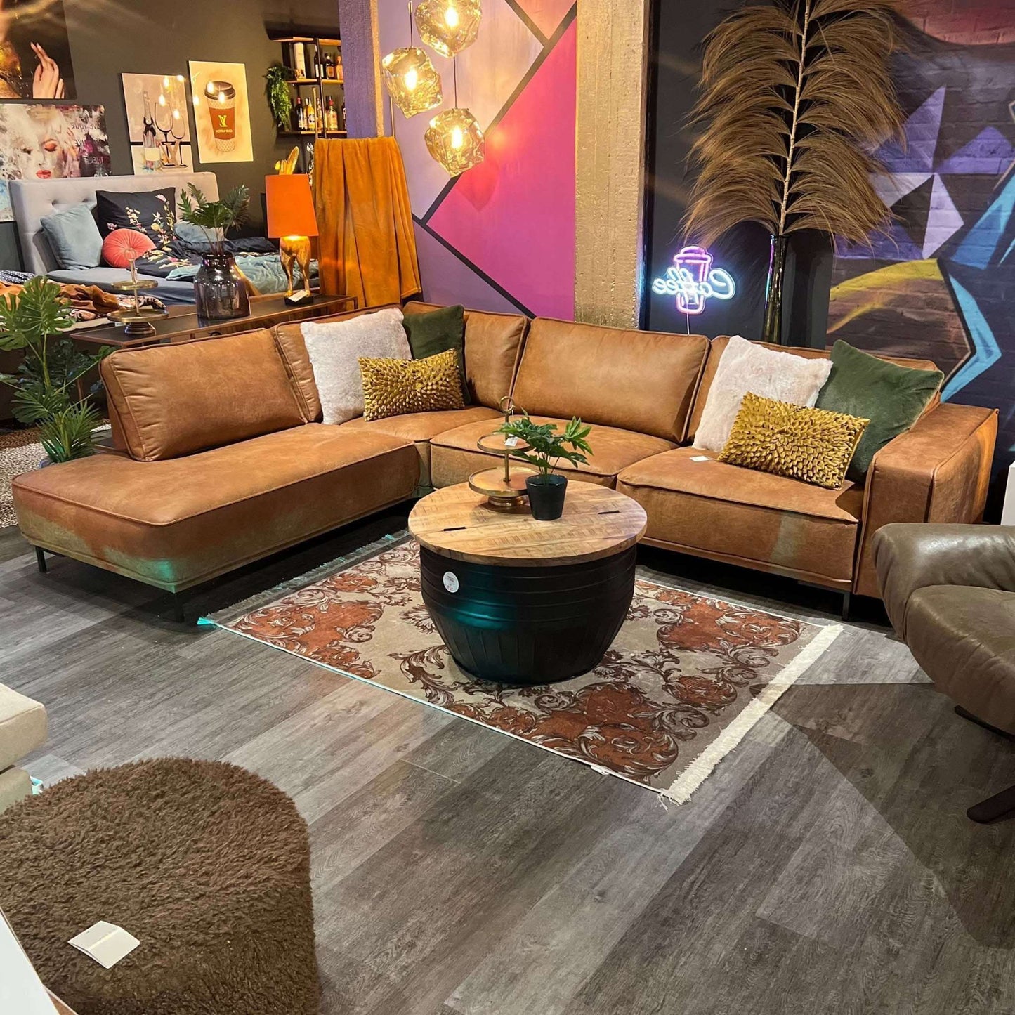  Akron, Ecksofa, Microfaser, schwarze Füße, braun-orange, Naht außen