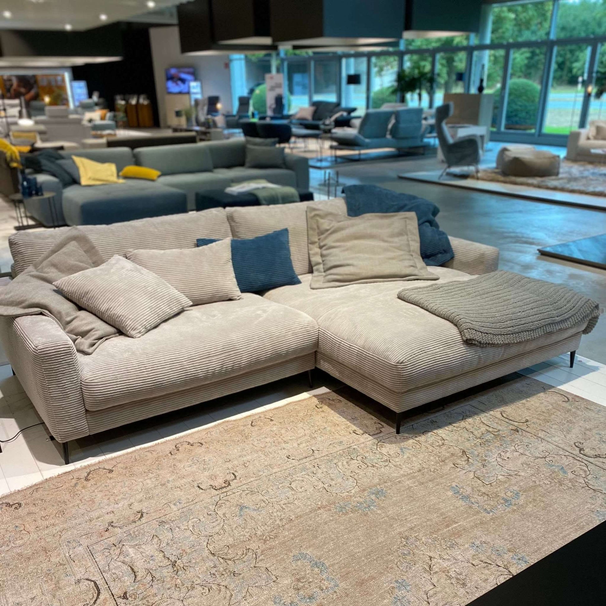 City, Ecksofa, Cord, grau, schwarze Füße