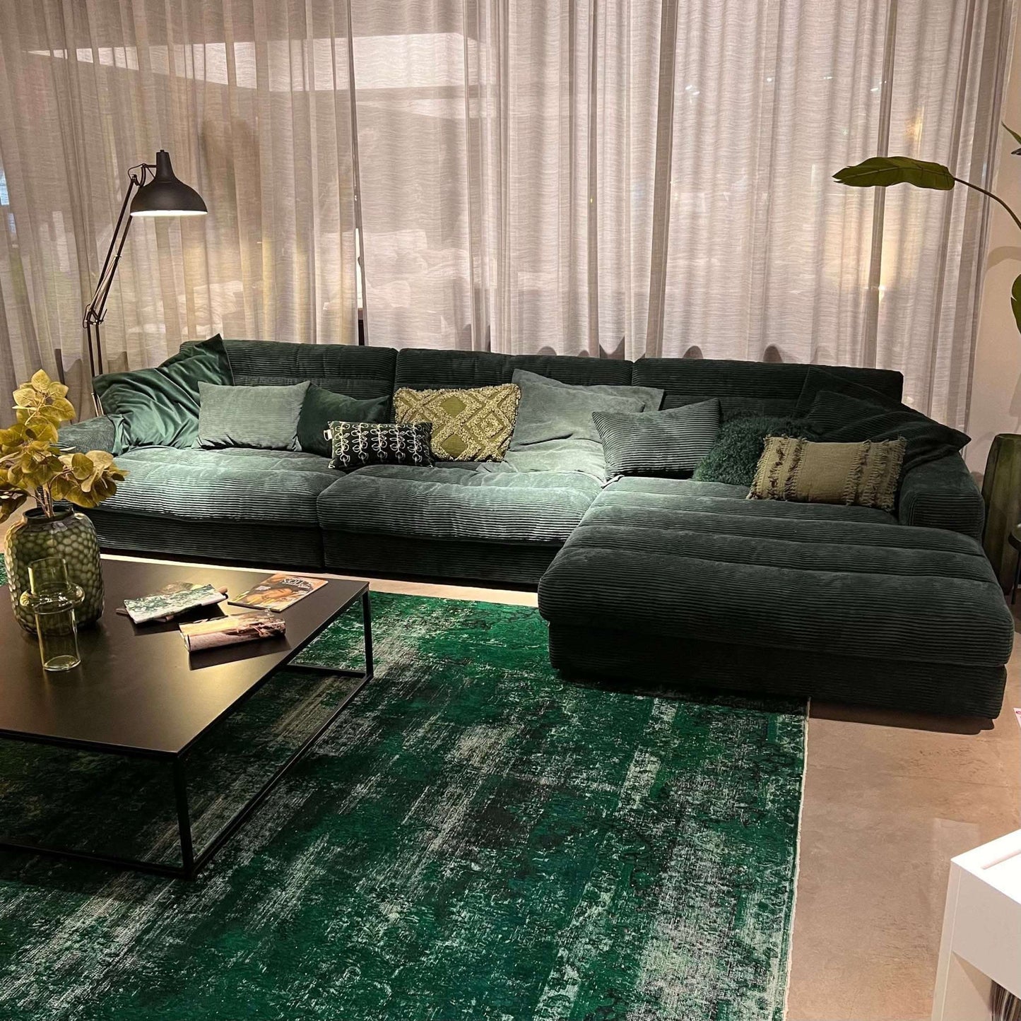 Dash, Ecksofa, Breitcord, dunkelgrün