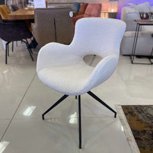 Campo Stuhl mit Armlehne Teddy White