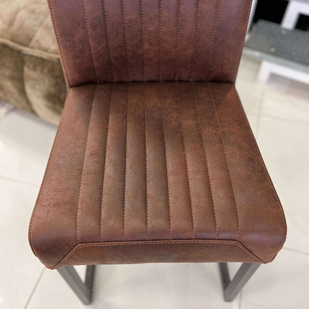 Ferro Stuhl – Braun – Ansicht 11