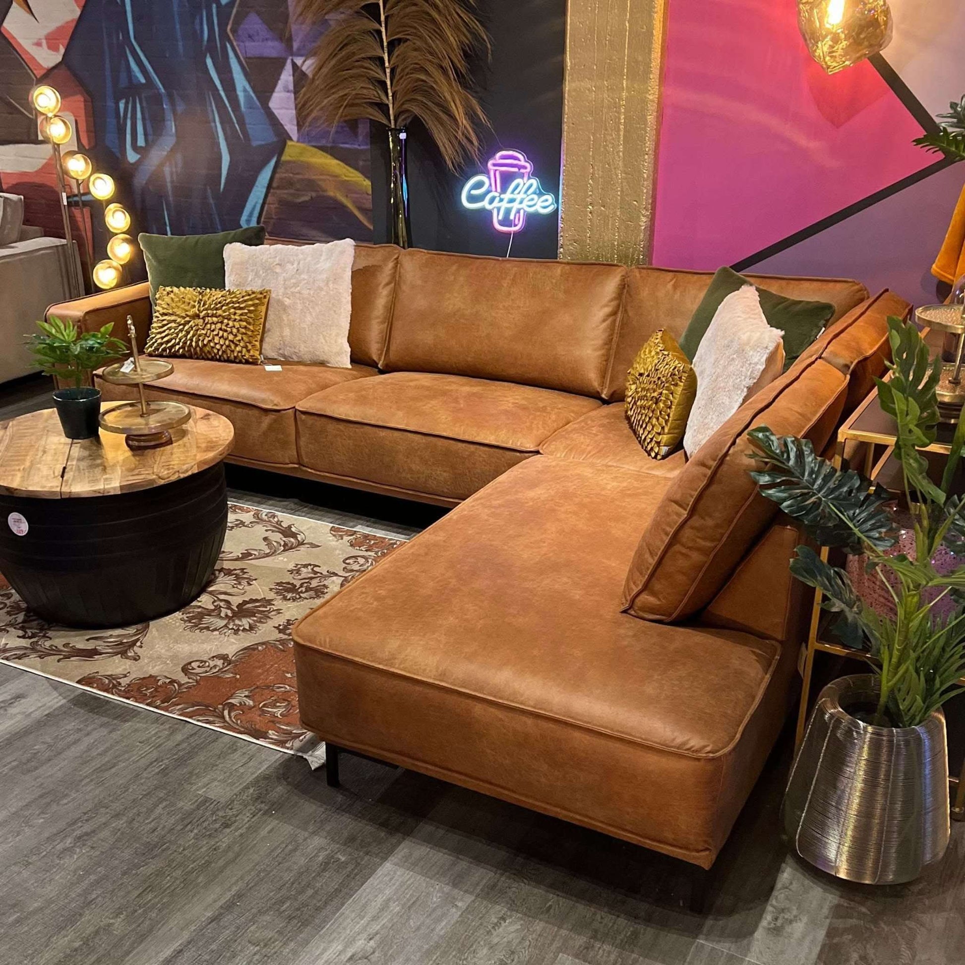  Akron, Ecksofa, Microfaser, schwarze Füße, braun-orange, Naht außen