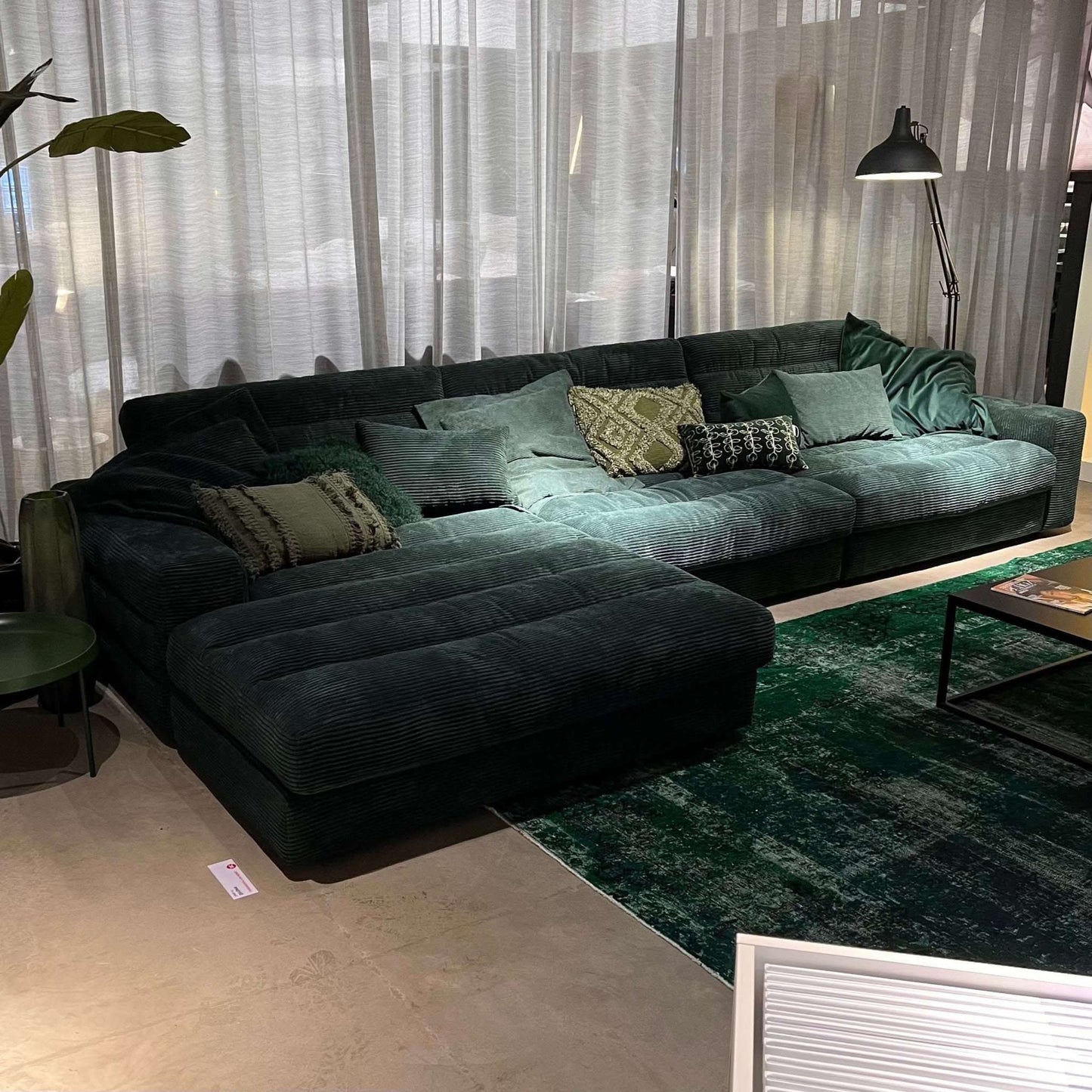 Dash, Ecksofa, Breitcord, dunkelgrün