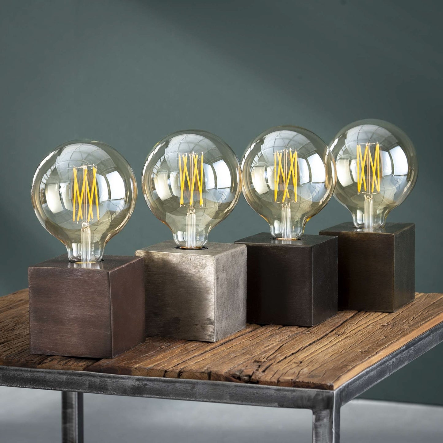 Tischlampe block/Schwarz Nickel