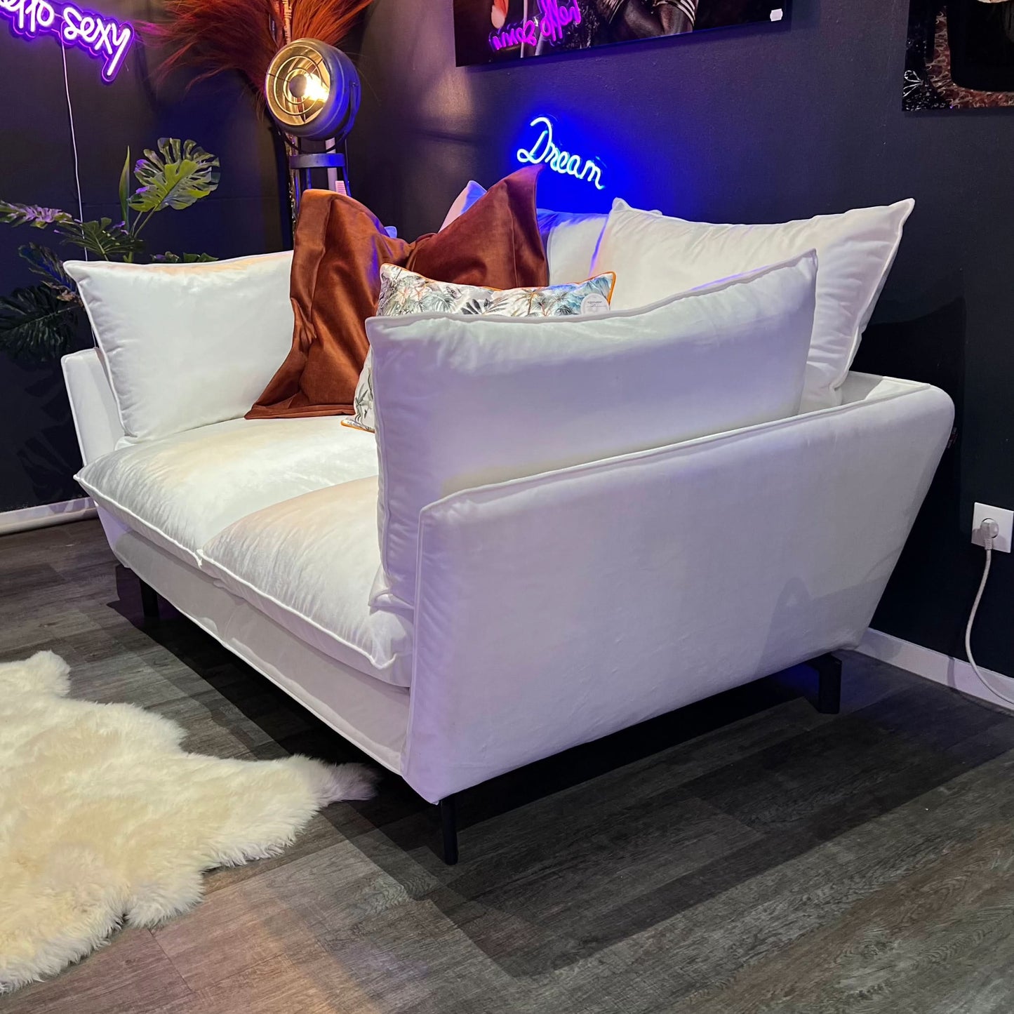 Dean - 2 Sitzer - 170x109cm